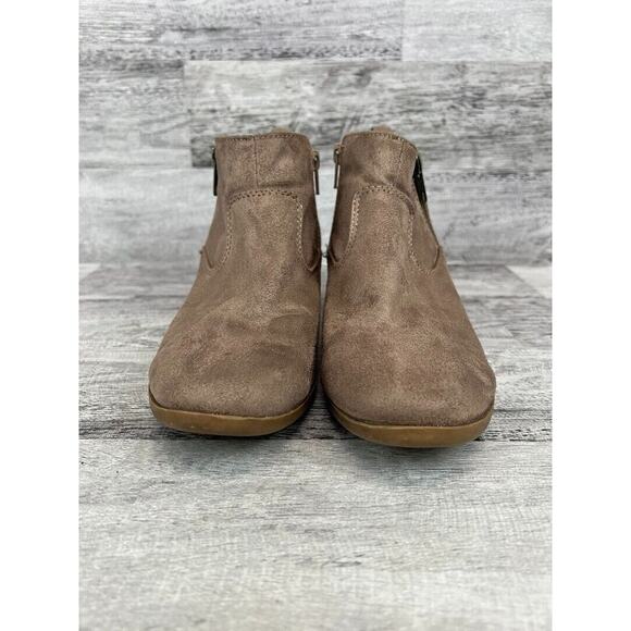Arizona Jean Co Womens Ankle Boots Size 8M Suede Brown Side Zipper Low Heel - Picture 2 of 8